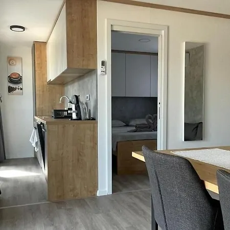 Family-friendly With Swimming Pool Drage, Biograd - 27813 Apartamento Pakoštane